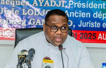 Débat sous forme de panel sur le thème : «L’impératif de la bonne gouvernance pour relever les défis actuels liés à la précarité exponentielle»