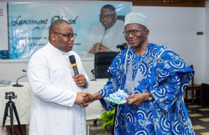 Lancement de l’essai littéraire de l’Abbé Arnaud Éric Aguénounon