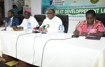 Sujet de réflexion : Jeunesse et développement local.